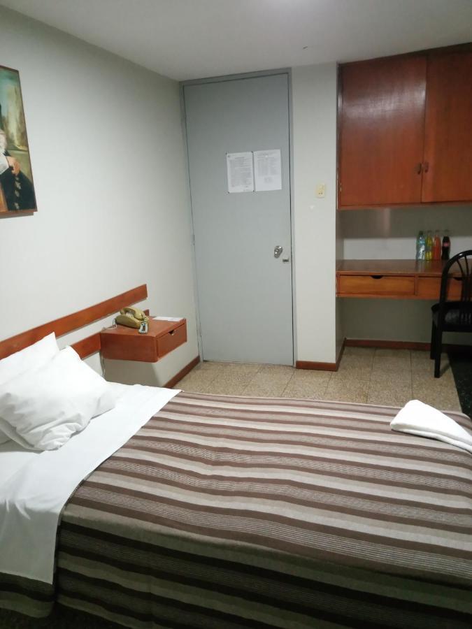 Hotel Plazza Chiclayo Extérieur photo