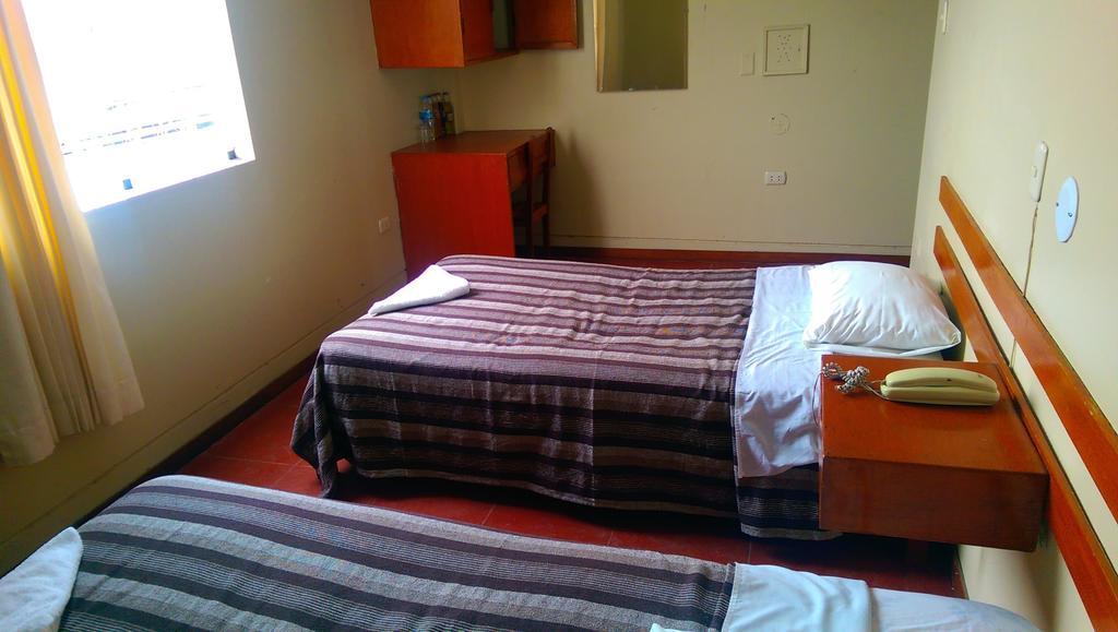 Hotel Plazza Chiclayo Chambre photo