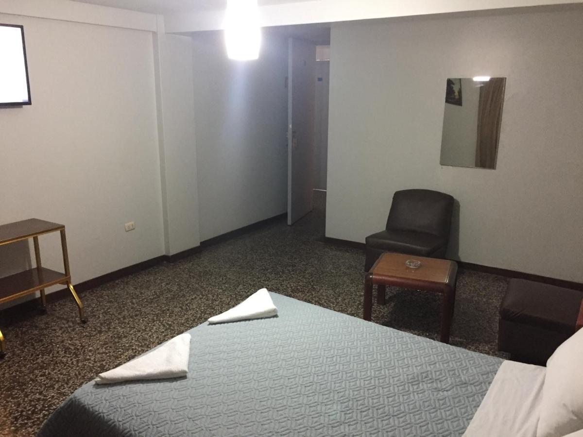 Hotel Plazza Chiclayo Extérieur photo
